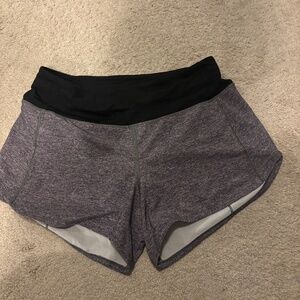 Lululemon Speedup 4 in size 6